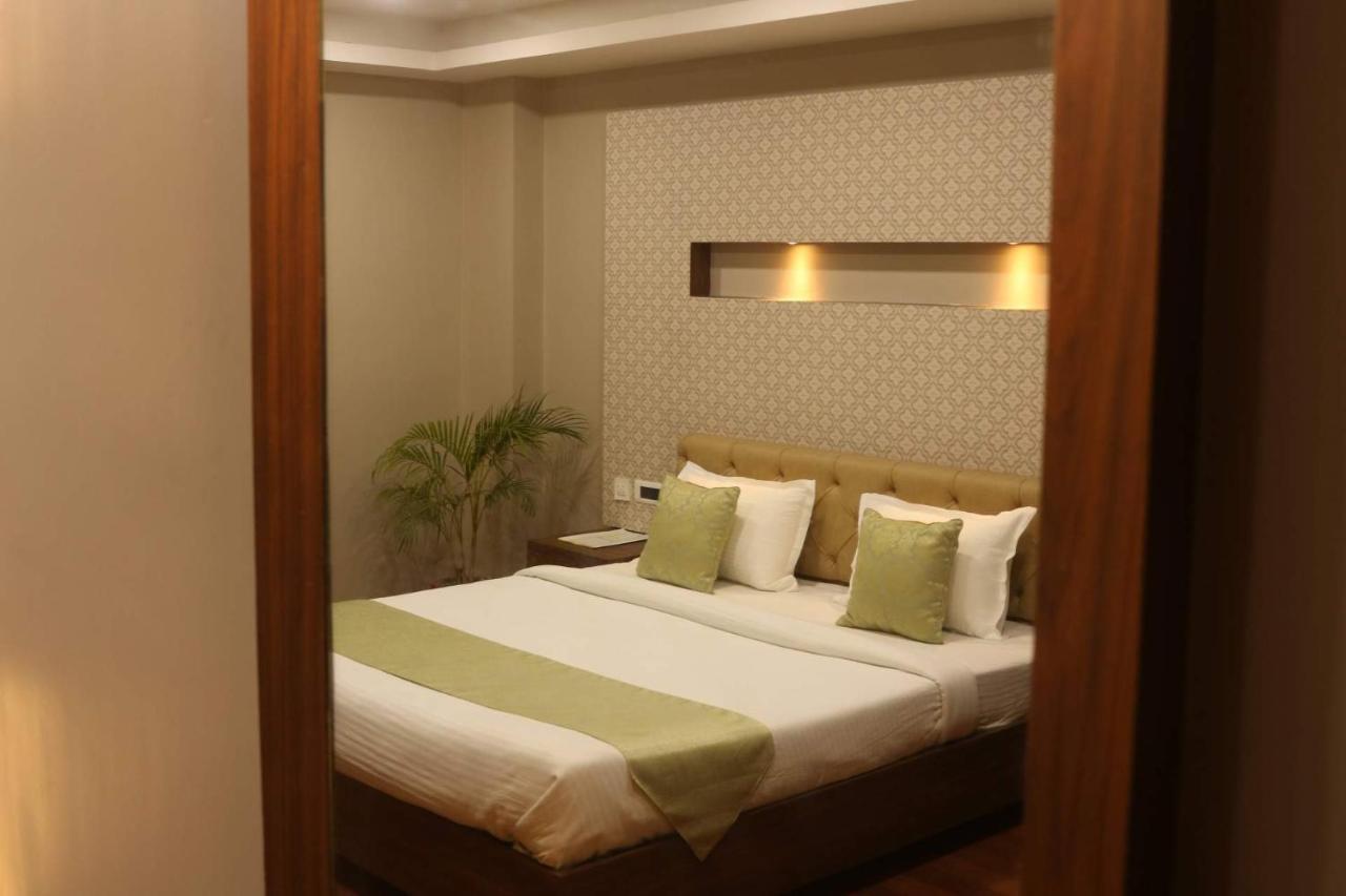 Hotel The Kalyaniz Ґувахаті Екстер'єр фото
