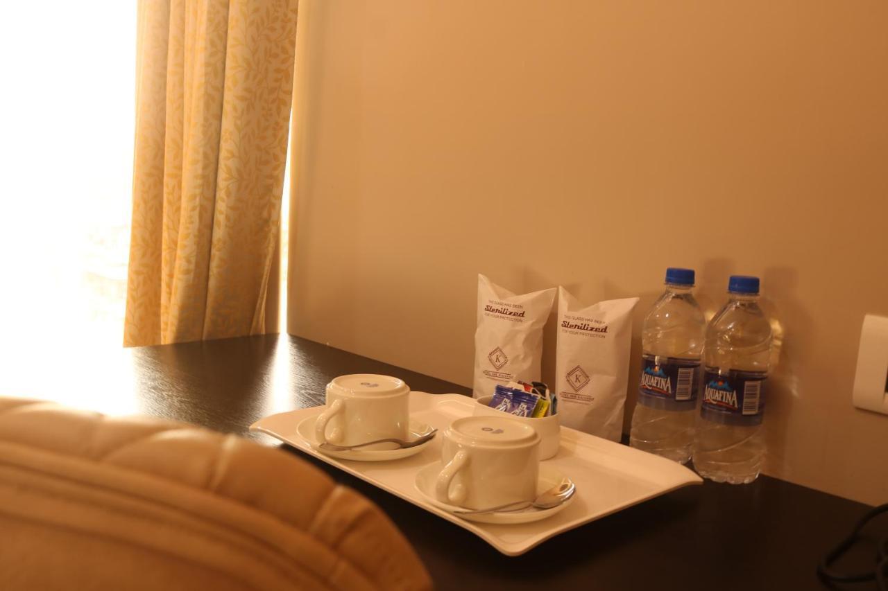 Hotel The Kalyaniz Ґувахаті Екстер'єр фото