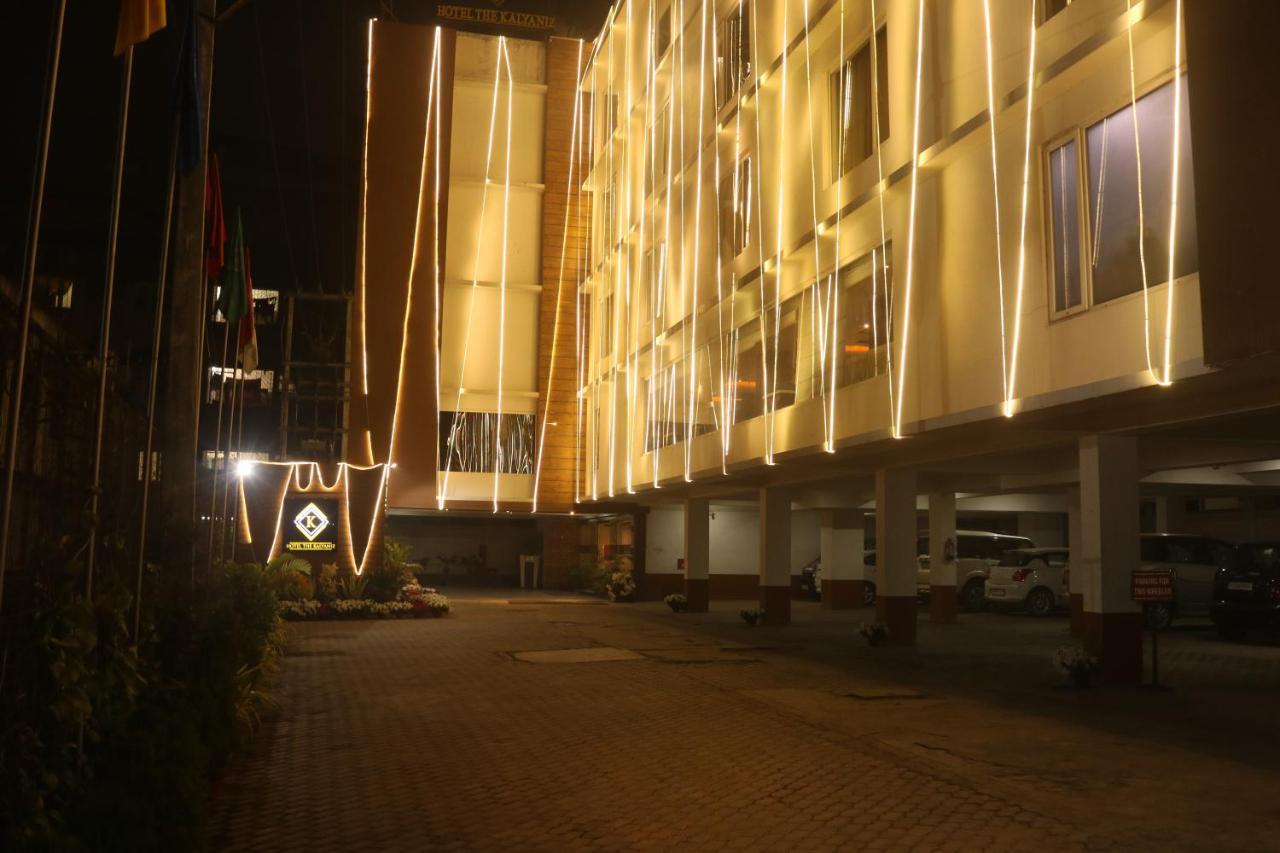 Hotel The Kalyaniz Ґувахаті Екстер'єр фото