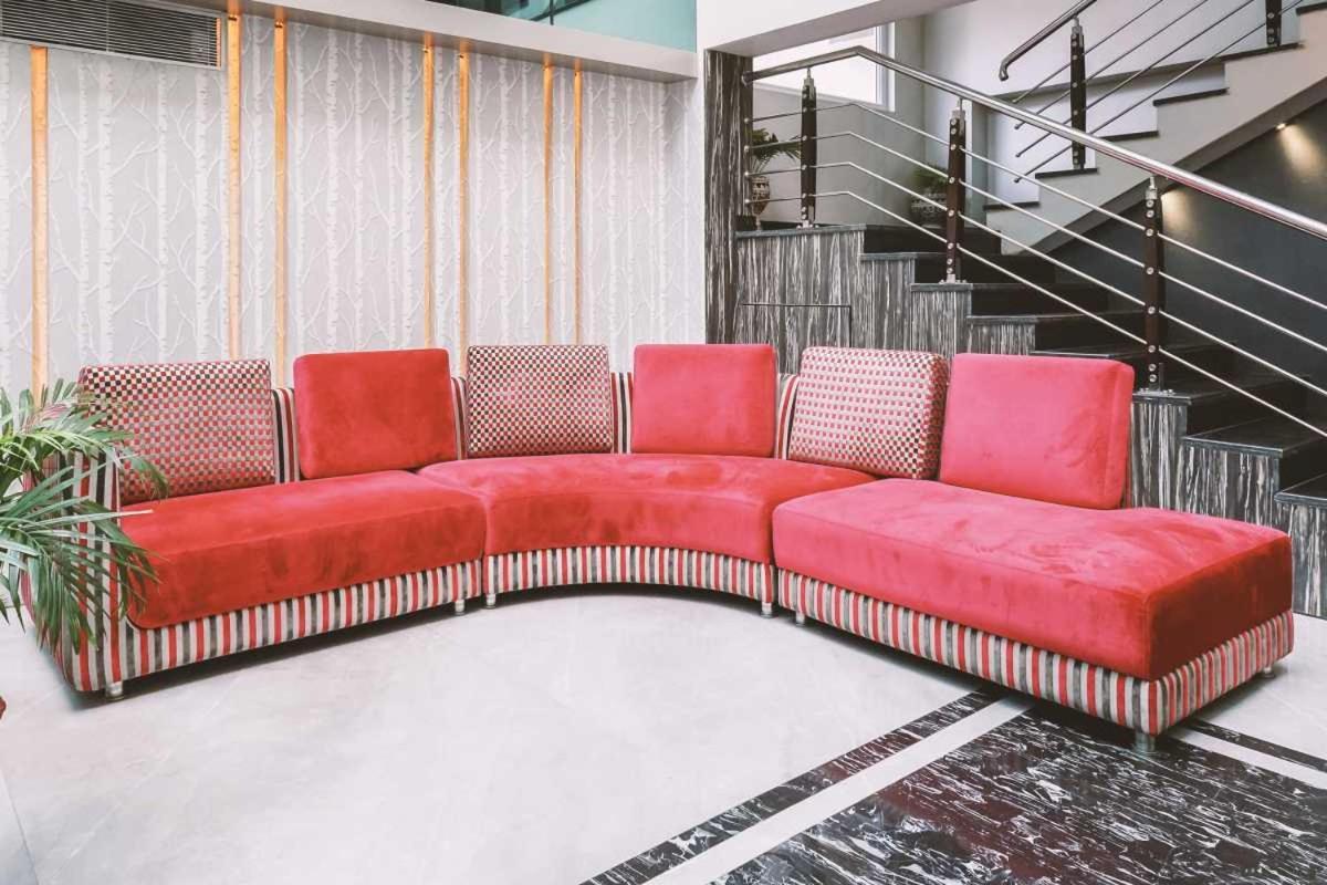 Hotel The Kalyaniz Ґувахаті Екстер'єр фото